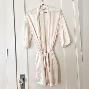Vintage 100% silk dressing gown